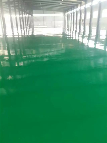 莲池给你一份 地坪漆施工 + 维修（翻新）
